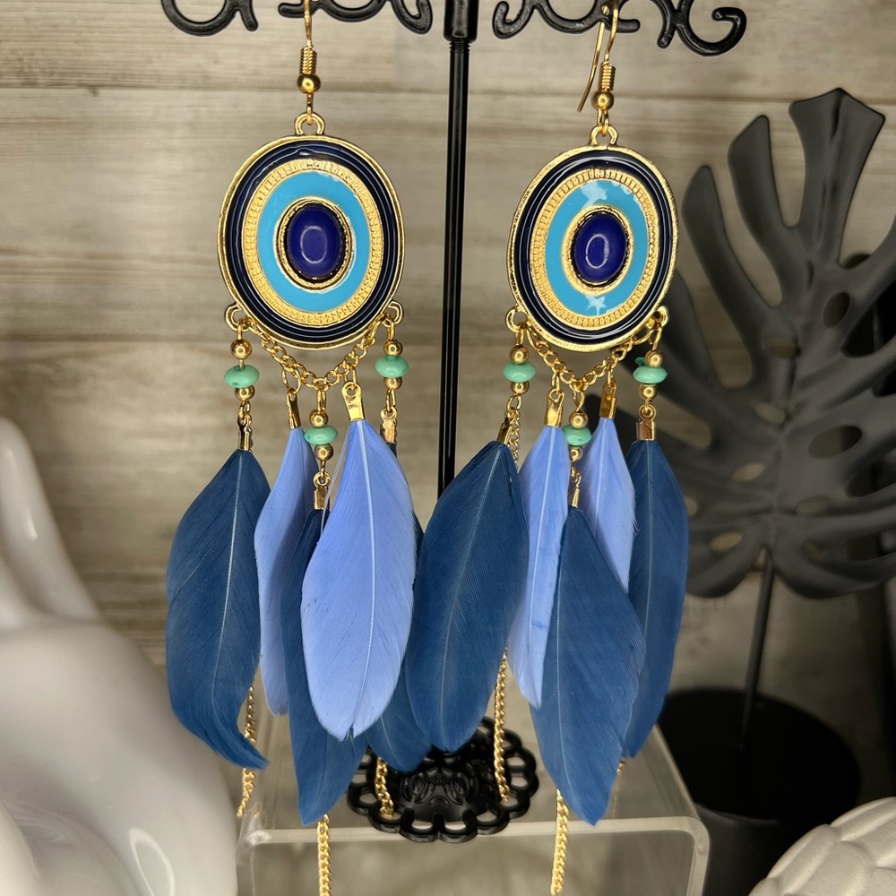 NWT shades of blue boho feather earrings. - Picture 3 of 6